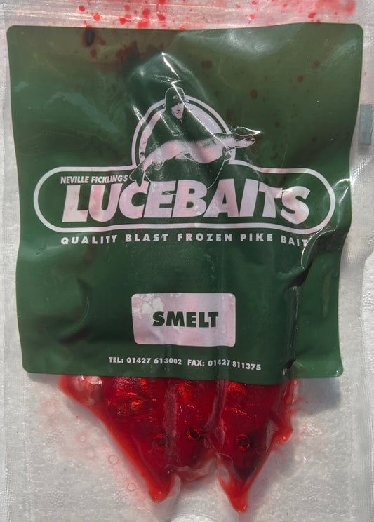 SMELT RED COLOURED IN SMALL PACK (SM6)